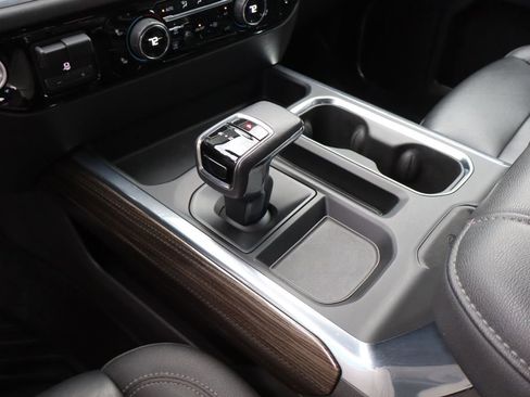 Used 2022 Chevrolet Silverado 1500 LT Trail Boss w/ LT Trail Boss Premium Package image 28