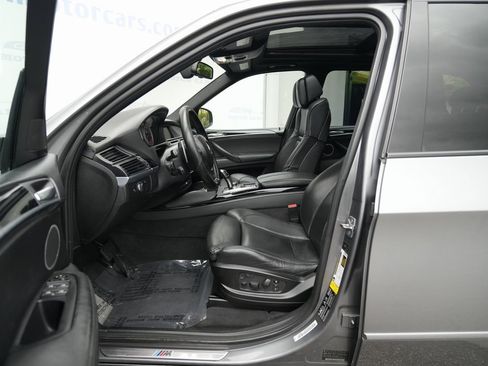 Used 2011 BMW X5 M image 19