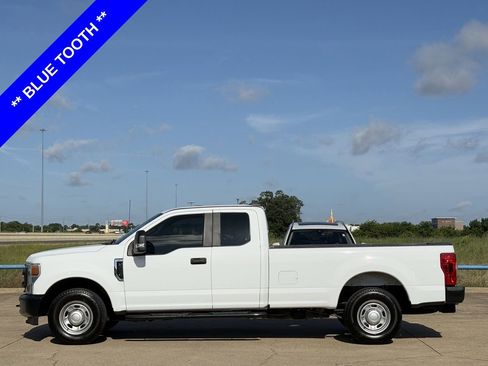Used 2022 Ford F250 XL w/ Power Equipment Group RWD image 3