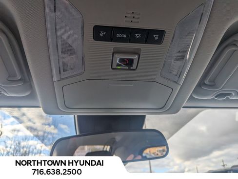 Used 2025 Toyota RAV4 XLE image 23