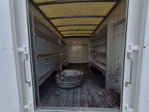 Certified 2016 GMC Savana 3500 image 10