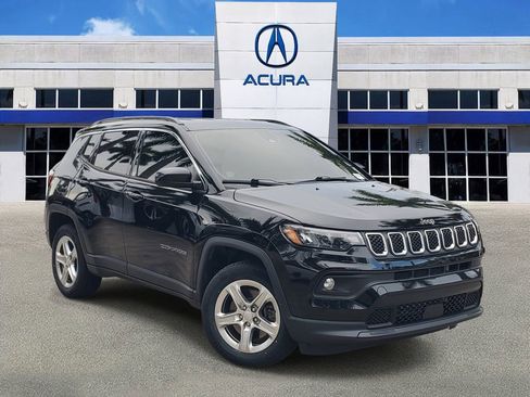 Used 2023 Jeep Compass Latitude AWD/4WD image 1