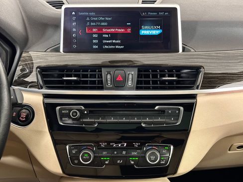 Used 2018 BMW X1 xDrive28i AWD/4WD image 16