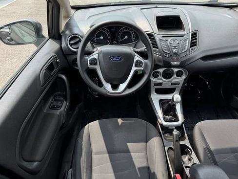 Used 2018 Ford Fiesta SE w/ Cold Weather Package FWD image 9