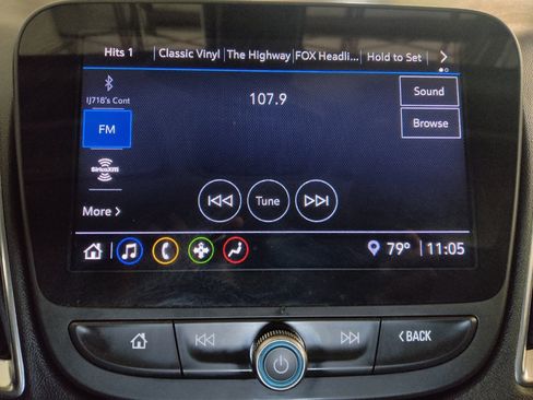 Used 2021 Chevrolet Malibu LT FWD image 25