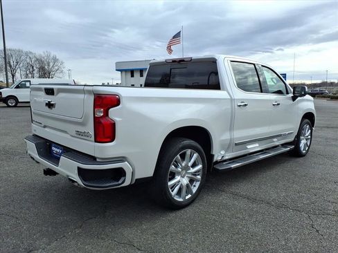 Used 2023 Chevrolet Silverado 1500 High Country w/ High Country Premium Package image 4