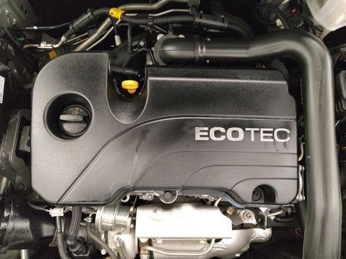 Used 2019 Chevrolet Equinox LS w/ LS Convenience Package image 30