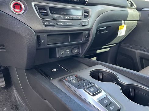 New 2026 Honda Ridgeline RTL image 18