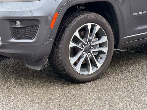 Used 2024 Jeep Grand Cherokee L Overland w/ Trailer Tow Package image 29