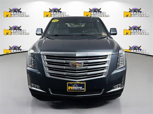 Used 2020 Cadillac Escalade Platinum image 2