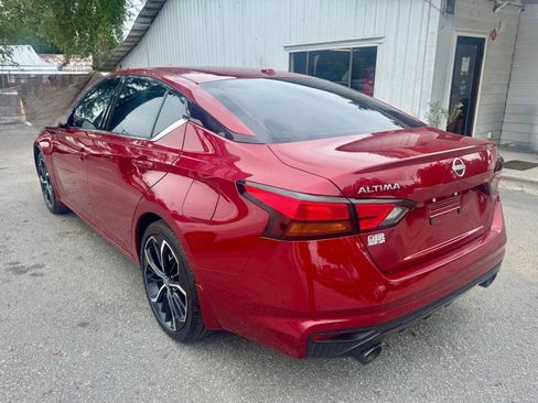 Used 2025 Nissan Altima 2.5 SR FWD image 3
