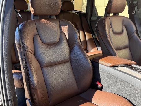 Used 2018 Volvo XC60 T6 Inscription w/ Convenience Package image 14