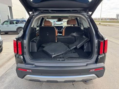 Used 2022 Kia Sorento SX Prestige w/ Rust Color Package image 41