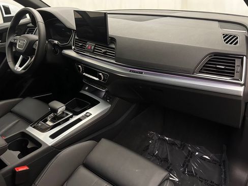 Used 2025 Audi Q5 2.0T Premium Plus w/ Premium Plus Package AWD/4WD image 18