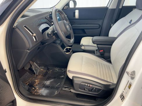 Certified 2025 MINI Cooper Countryman S w/ Comfort Package Max image 5