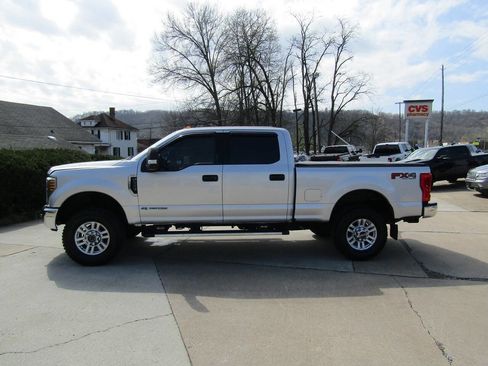 Used 2019 Ford F350 XLT w/ XLT Value Package AWD/4WD image 4