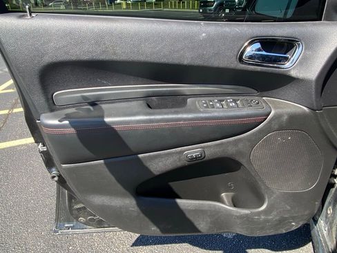 Used 2019 Dodge Durango R/T w/ Blacktop Package AWD/4WD image 16