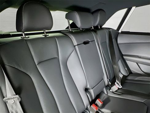 New 2026 Audi Q8 Premium Plus image 28