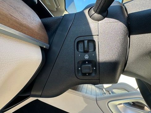 Certified 2022 Mercedes-Benz GLE 350 4MATIC image 17