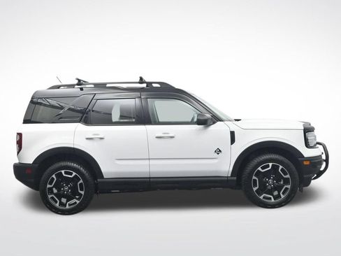 Used 2023 Ford Bronco Sport Outer Banks w/ Tech Package AWD/4WD image 4