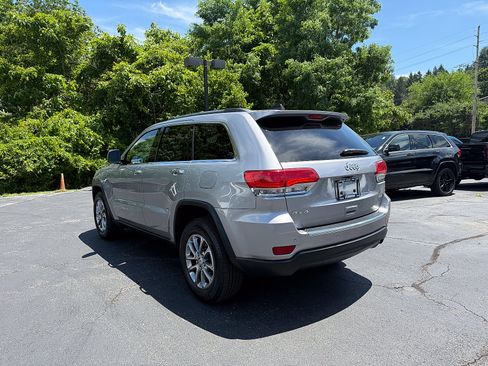 Certified 2016 Jeep Grand Cherokee Limited AWD/4WD image 4