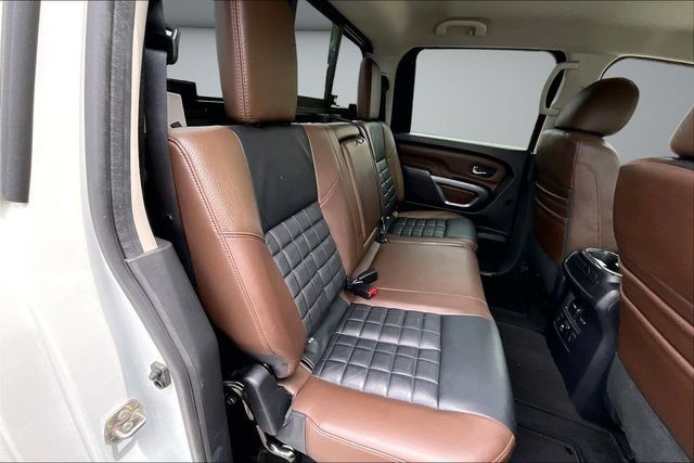 Used 2017 Nissan Titan Platinum Reserve AWD/4WD image 26