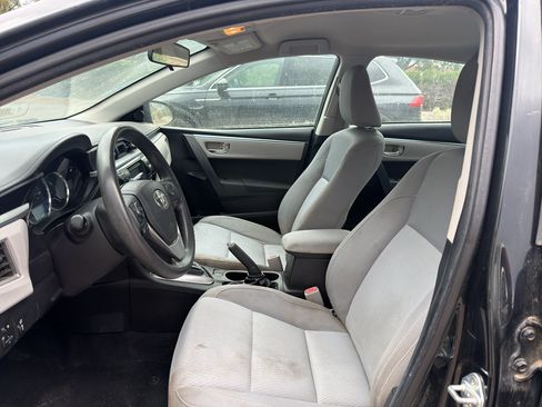 Used 2016 Toyota Corolla LE FWD image 9