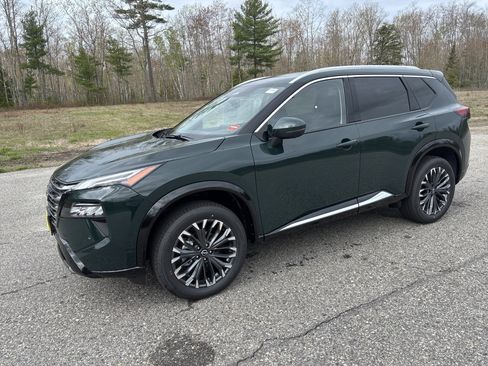 New 2026 Nissan Rogue Platinum AWD/4WD image 1