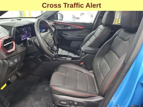 Used 2025 Chevrolet TrailBlazer RS w/ Convenience Package AWD/4WD image 10