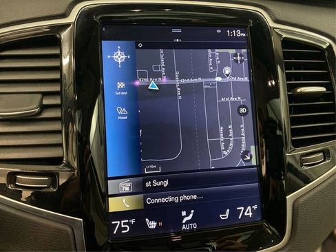 Used 2017 Volvo XC90 T6 Momentum w/ Vision Package image 30