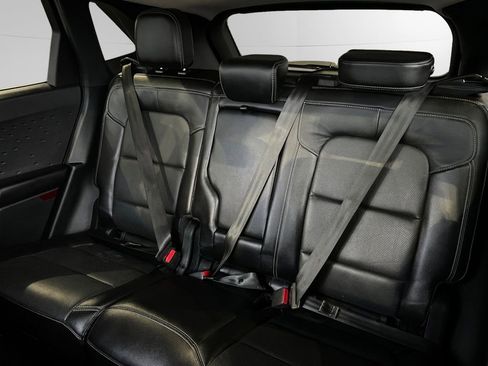 Used 2020 Ford Escape Titanium image 21