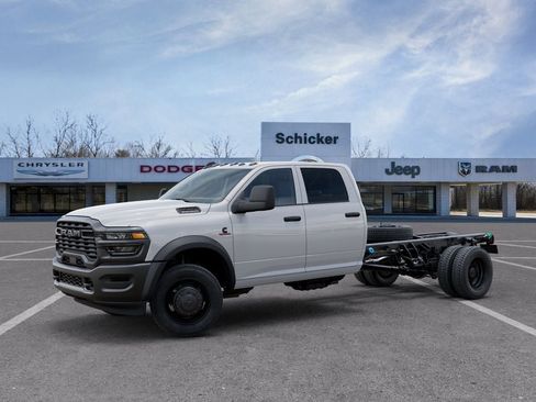 New 2026 RAM 4500 Tradesman AWD/4WD image 2