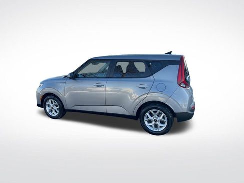 Certified 2022 Kia Soul LX w/ Technology Package image 46
