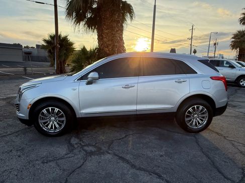 Used 2017 Cadillac XT5 Luxury w/ Driver Awareness Package image 2