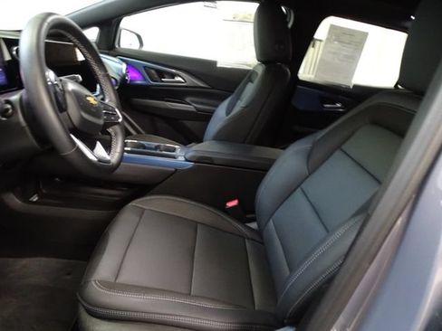 Certified 2026 Chevrolet Equinox EV LT AWD/4WD image 2