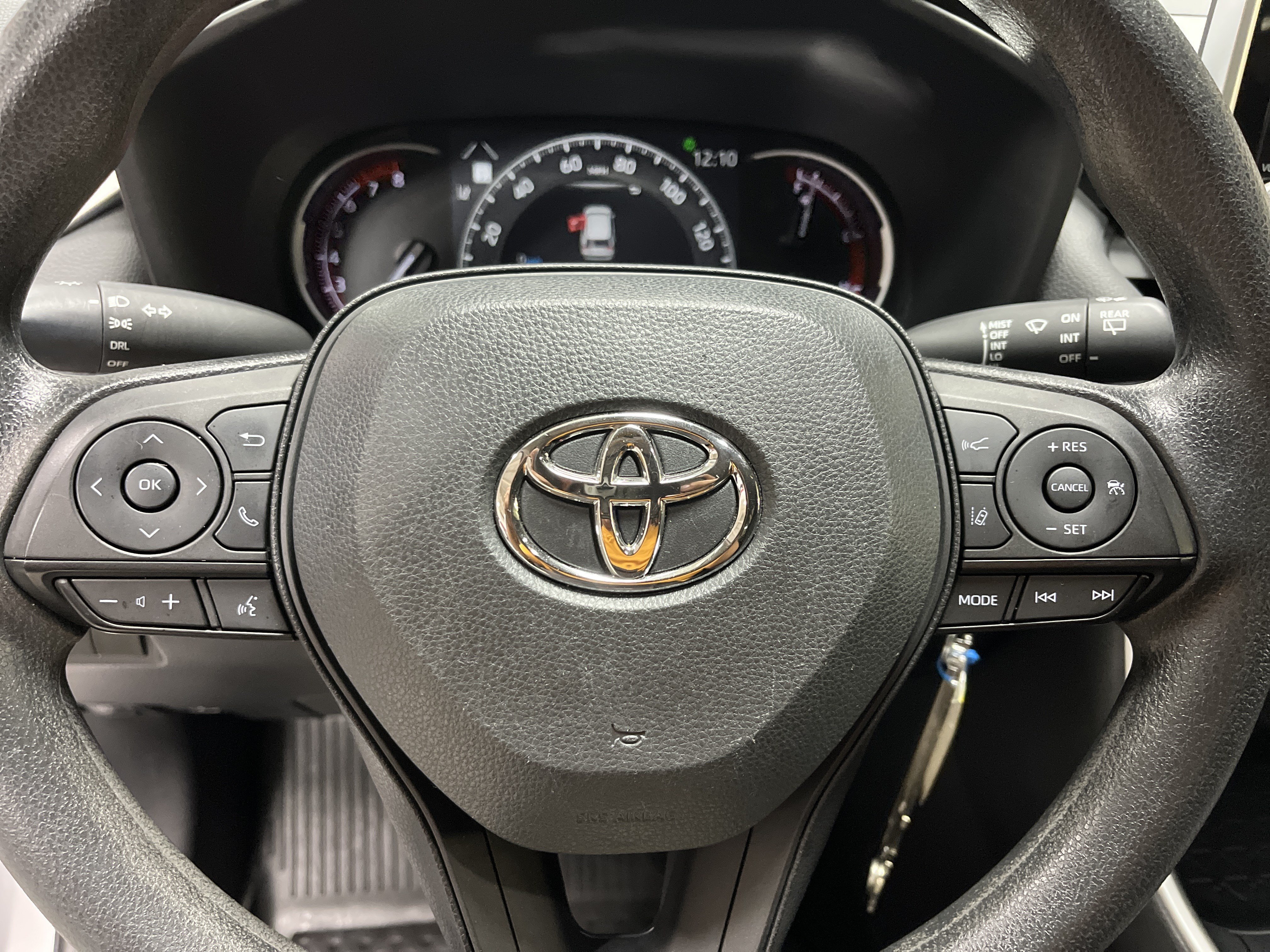 Certified 2024 Toyota RAV4 LE FWD image 18