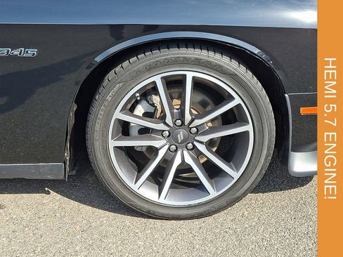 Used 2023 Dodge Challenger R/T RWD image 8
