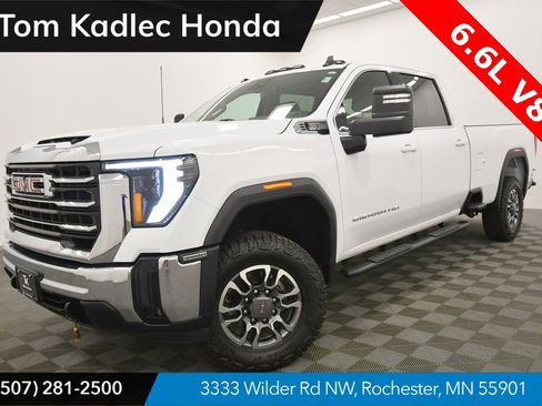 Used 2024 GMC Sierra 3500 SLE image 1