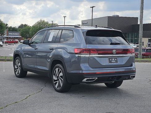 Used 2024 Volkswagen Atlas SE FWD image 3