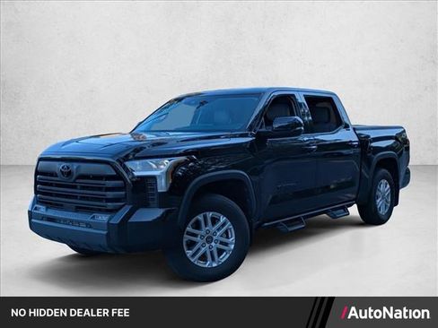 Used 2022 Toyota Tundra SR5 w/ SR5 Premium Package AWD/4WD image 1