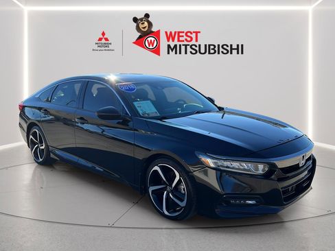 Used 2018 Honda Accord Sport image 7