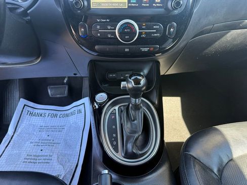 Used 2016 Kia Soul ! w/ Premium Package FWD image 19