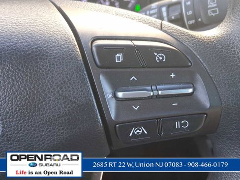 Used 2023 Hyundai Kona SEL image 17