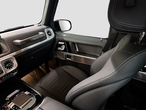 Certified 2025 Mercedes-Benz G 580 w/ EQ Technology image 27