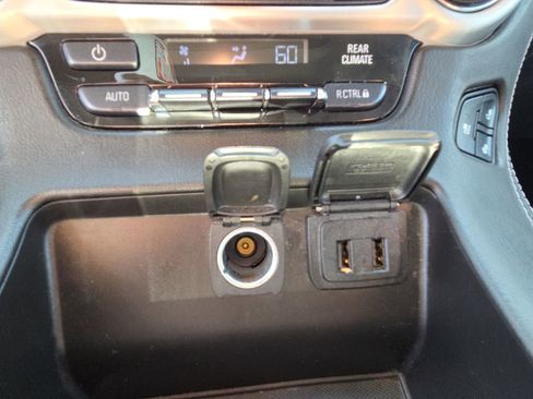 Used 2020 GMC Yukon SLT w/ Open Road Package image 28