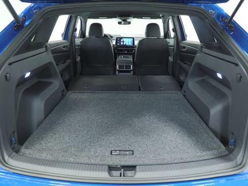 New 2026 Volkswagen Atlas Cross Sport SE FWD image 34