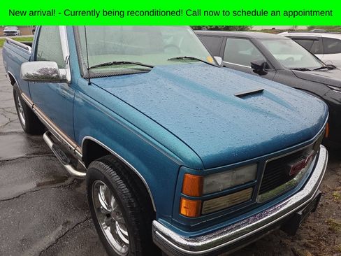 Used 1997 GMC Sierra 1500 4x4 Regular Cab w/ Marketing Option Pkg 3 image 2