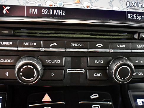 Used 2015 Porsche Cayenne S image 32