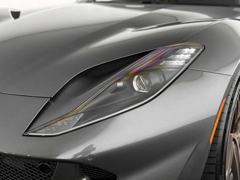 Used 2021 Ferrari 812 GTS image 44