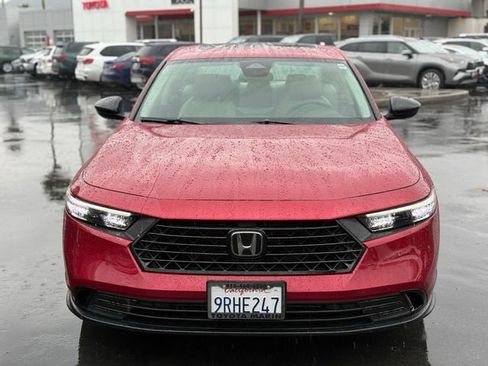 Used 2025 Honda Accord SE image 9